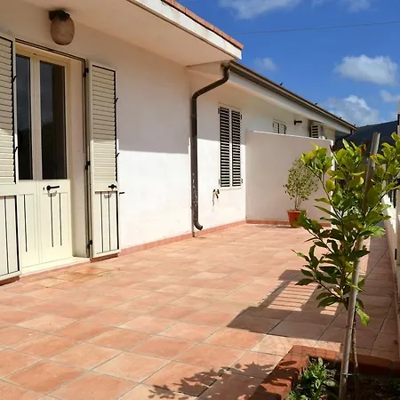 Casa Vacanza Atlantide Буджерру